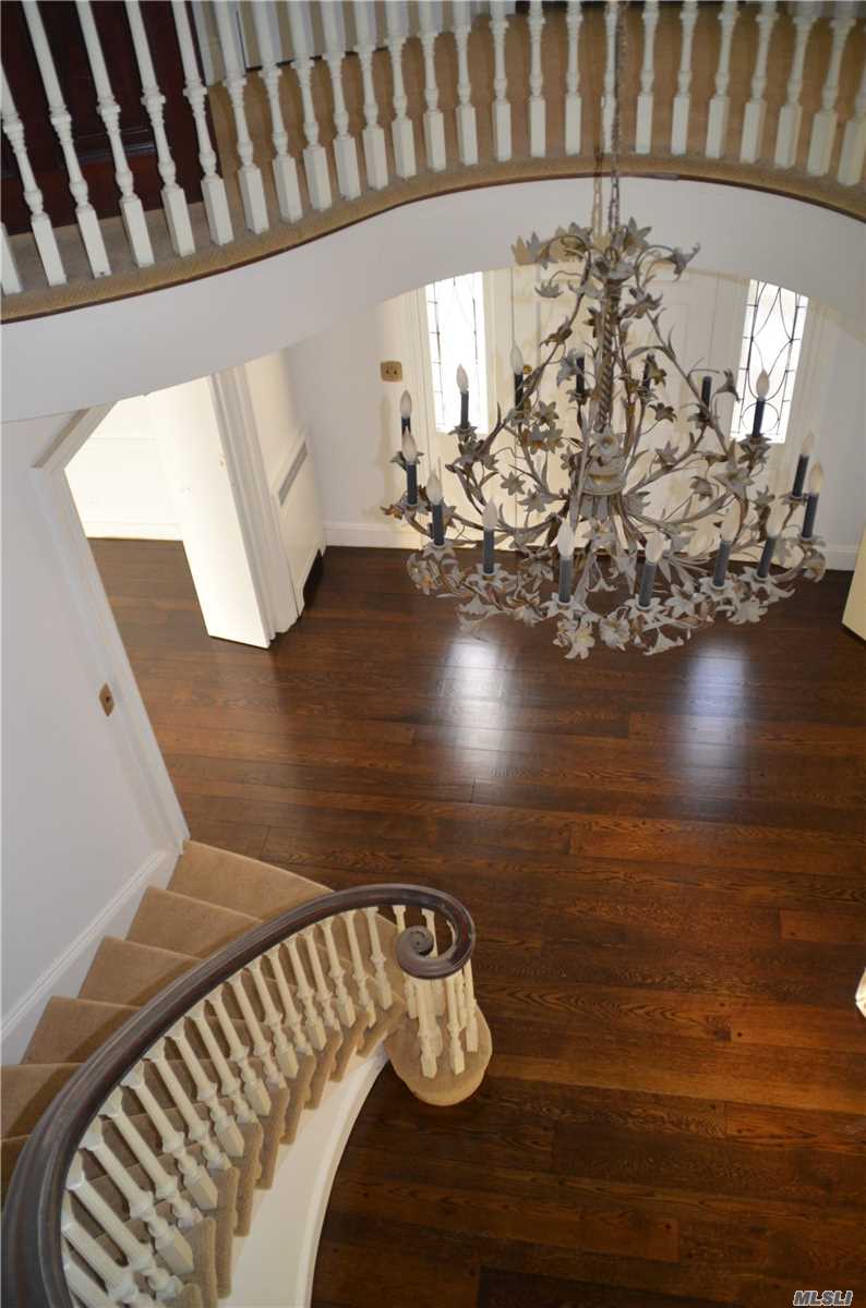 2320 Surrey Lane Baldwin, NY 11510 - Photo 8 of 20