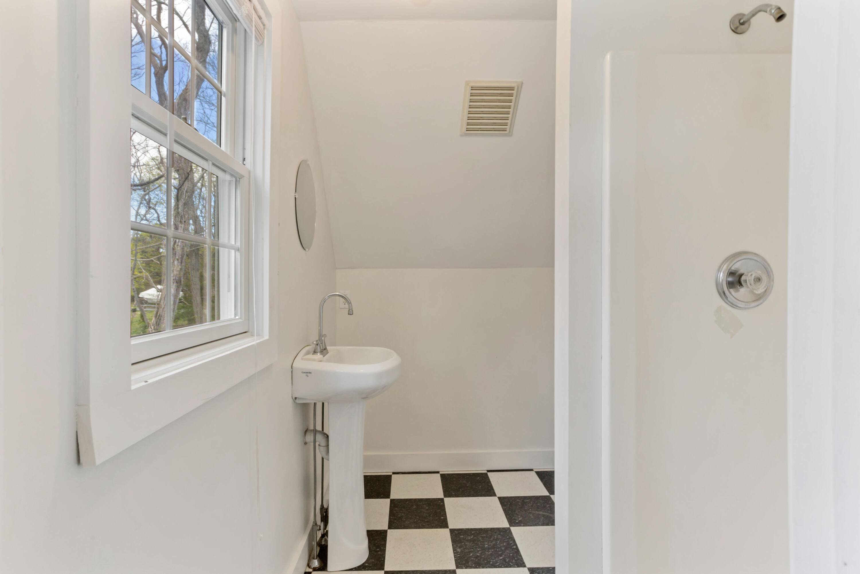230 Old County Road East Sandwich, MA 02537 - Photo 44 of 51 230OldLR-40
