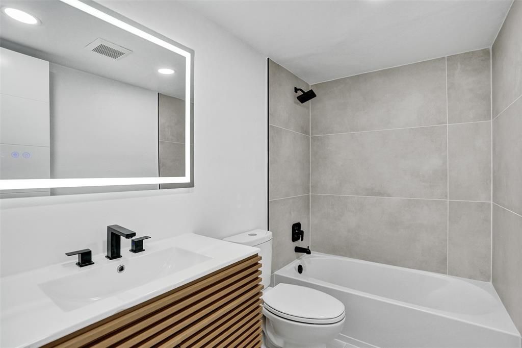 199 East McNab Road, Unit 107 Pompano Beach, FL 33060 - Photo 17 of 27