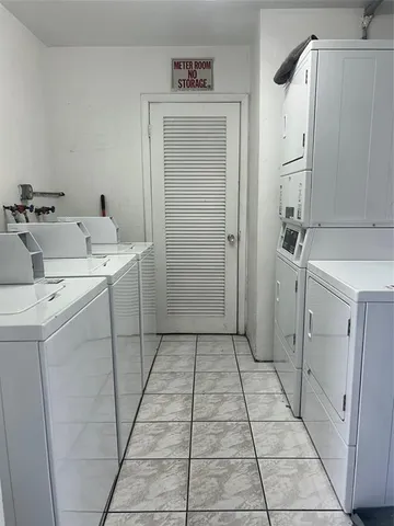 $1,700 | 199 East McNab Road, Unit 107, Pompano Beach, FL 33060
