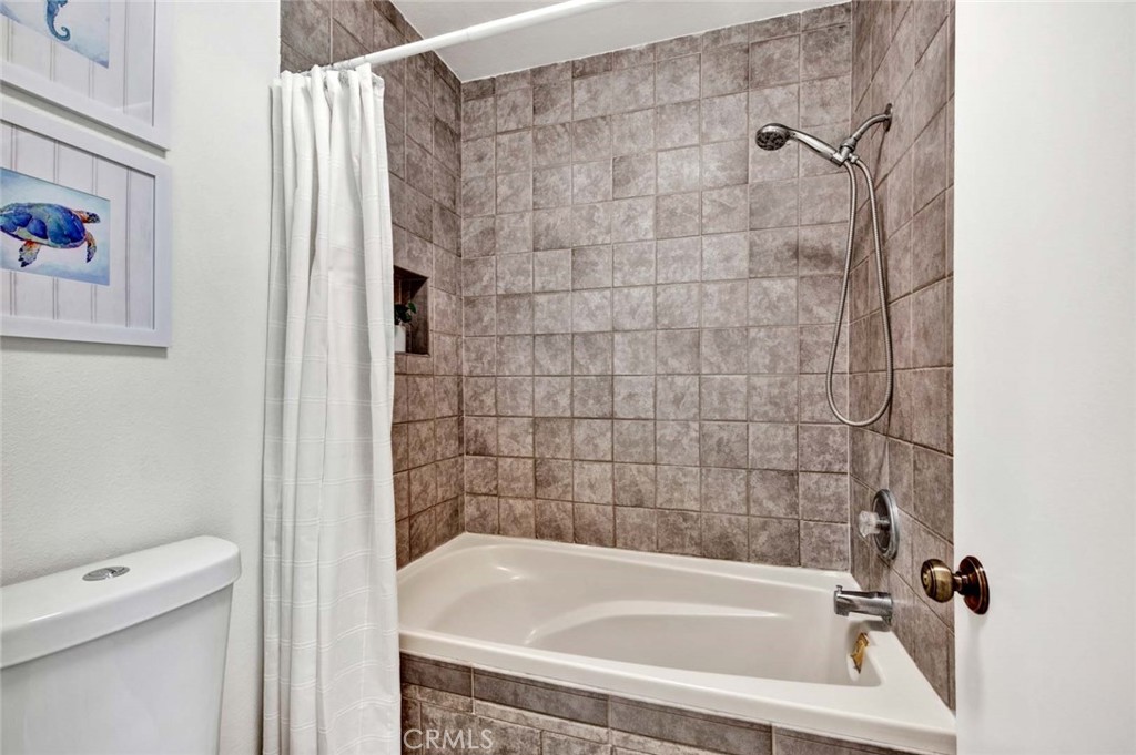 60 Willow Tree Lane Irvine, CA 92612 - Photo 38 of 74