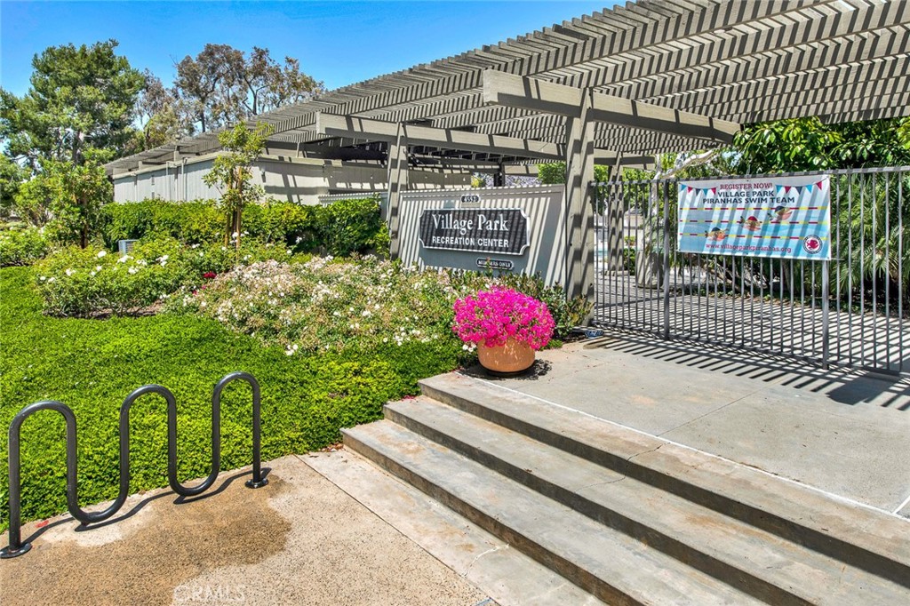 60 Willow Tree Lane Irvine, CA 92612 - Photo 66 of 74