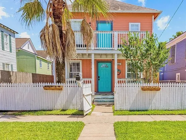$215,000 | 3905 Avenue L, Galveston, TX 77550