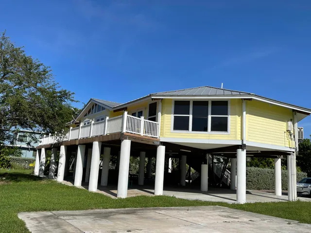 $975,000 | 30451 Hibiscus Lane, Big Pine Key, FL 33043