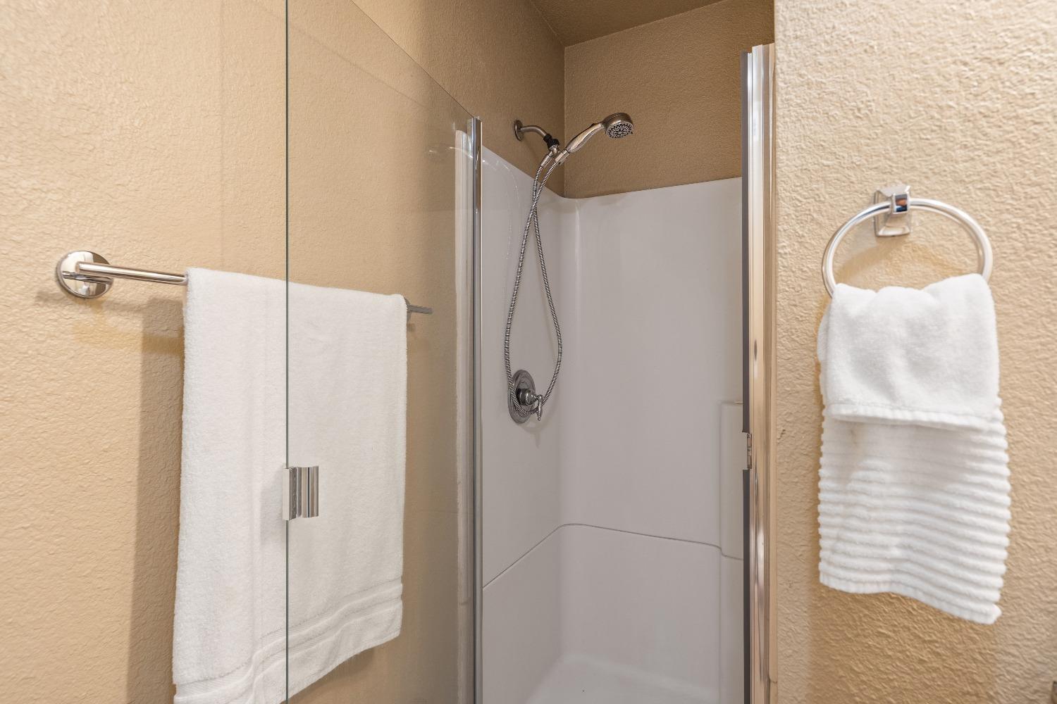 6235 Riverside Boulevard, Unit 2 Sacramento, CA 95831 - Photo 14 of 17 a bathroom with a shower