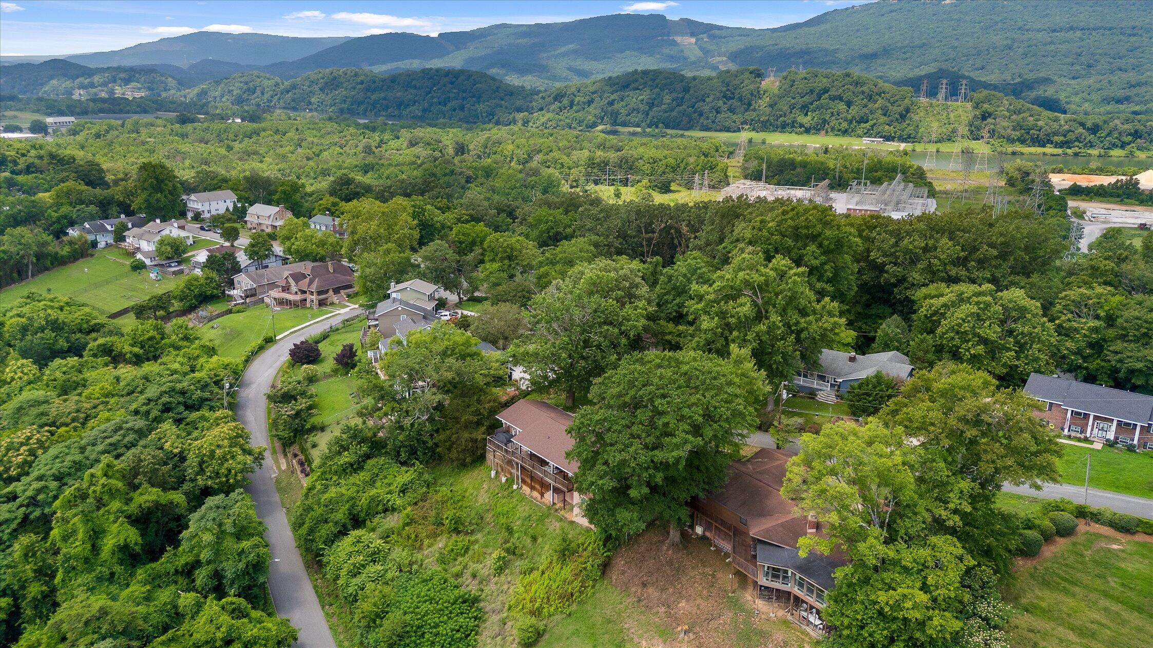 302 Walsh Road Chattanooga, TN 37405 - Photo 9 of 84 23-302 Walsh Rd-86