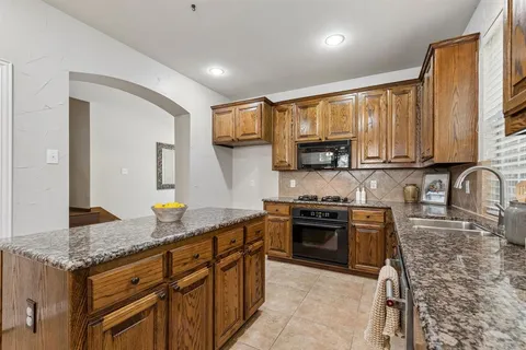 $515,000 | 8728 Dayton Drive, Lantana, TX 76226