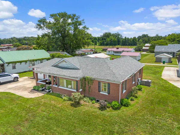 $179,900 | 328 Greenup Road, Russell, KY 41169