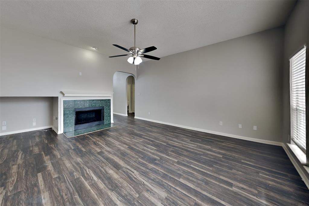 906 Carnegie Court Allen, TX 75002 - Photo 3 of 23