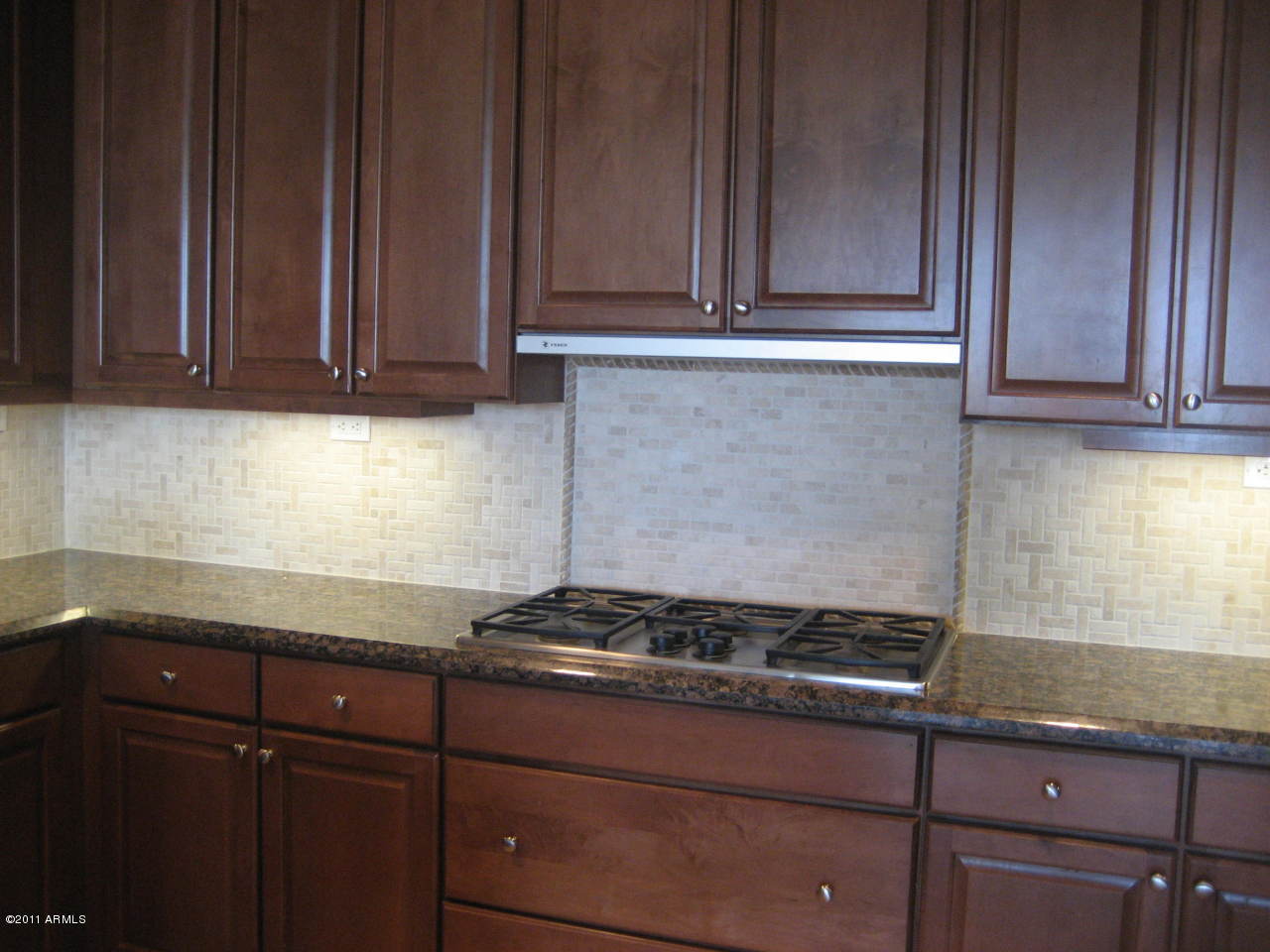 2211 East Camelback Road, Unit 604 Phoenix, AZ 85016 - Photo 8 of 9 Kitchen III