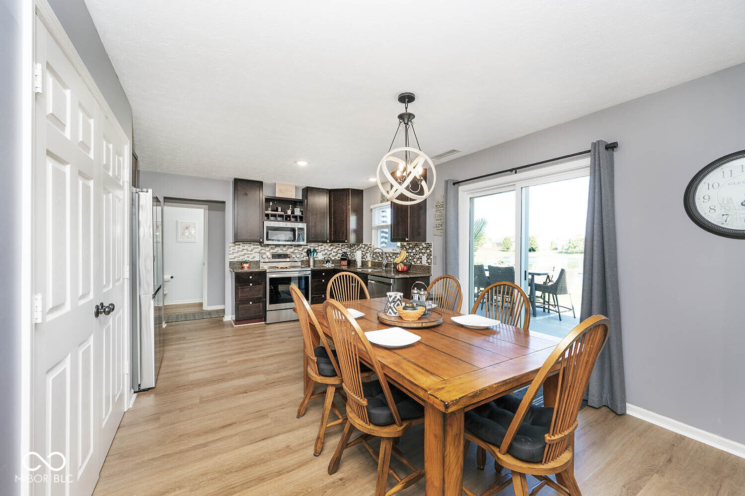 6922 West Briarwood Boulevard New Palestine, IN 46163 - Photo 13 of 47