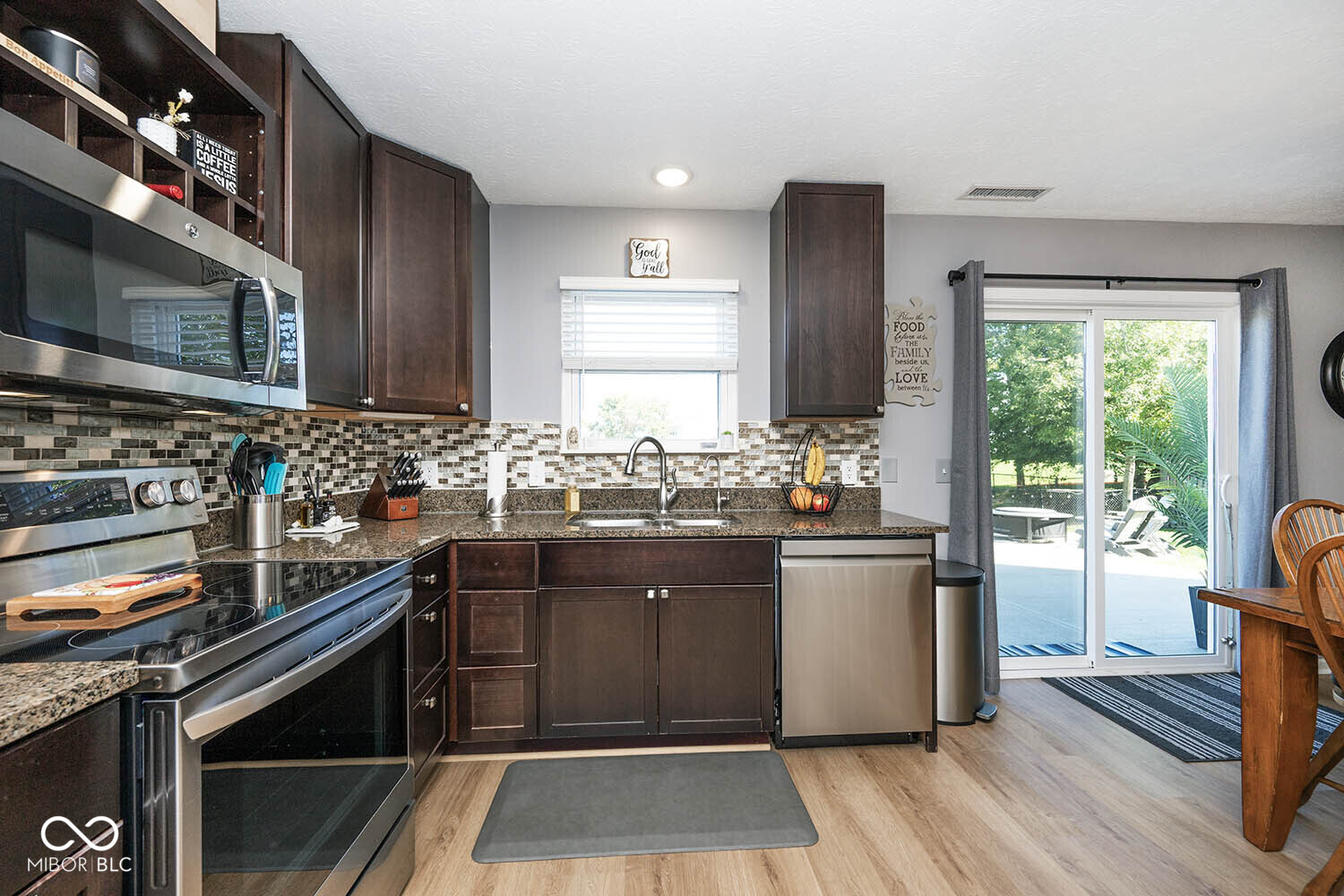 6922 West Briarwood Boulevard New Palestine, IN 46163 - Photo 18 of 47