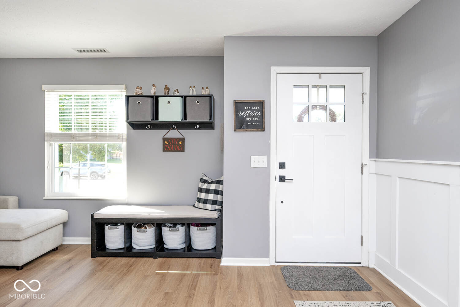 6922 West Briarwood Boulevard New Palestine, IN 46163 - Photo 4 of 47