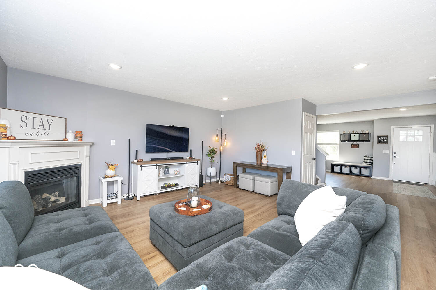 6922 West Briarwood Boulevard New Palestine, IN 46163 - Photo 9 of 47