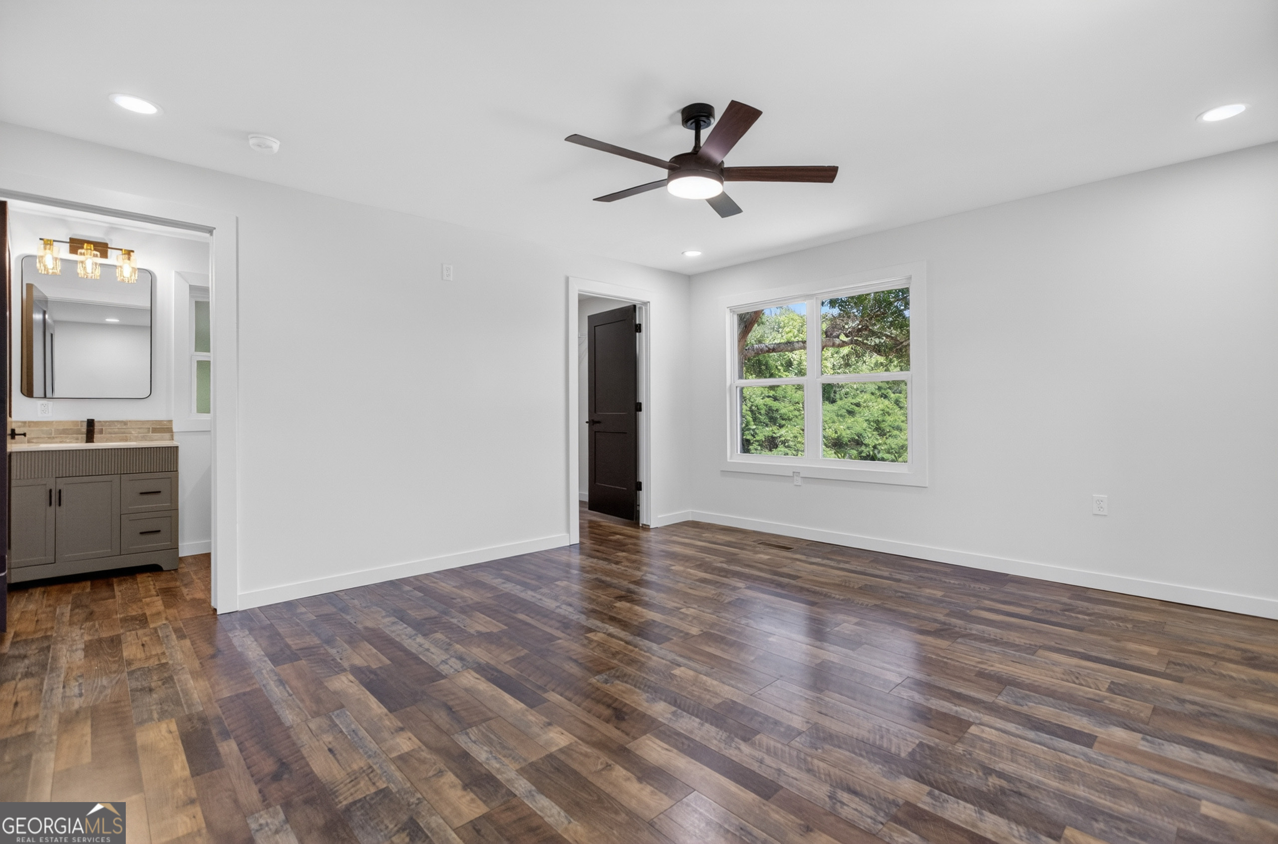 201 Cove Access Road Talladega, AL 35160 - Photo 20 of 43