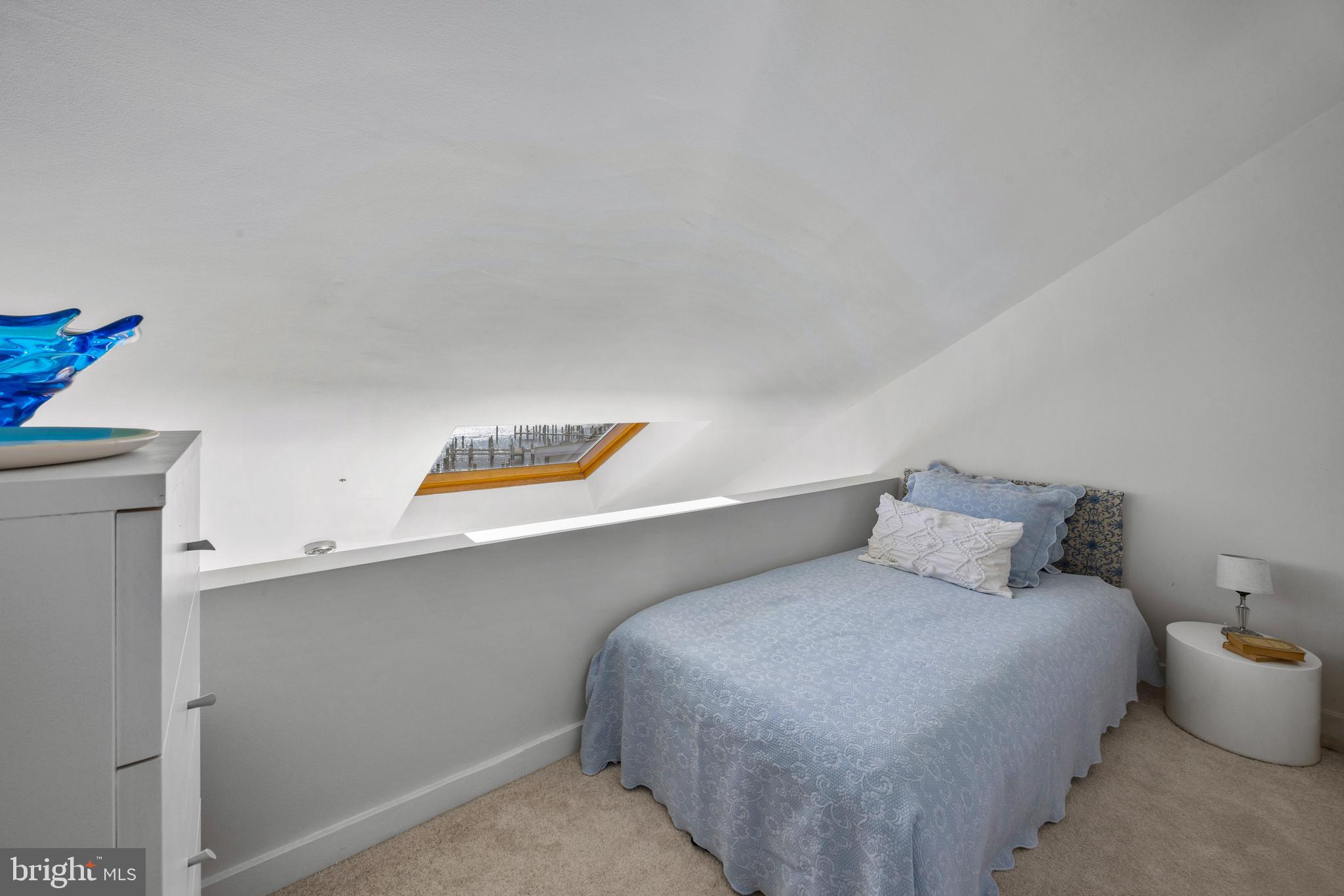 9 Shipwright Street Annapolis, MD 21401 - Photo 23 of 46 Cozy nook on upper level