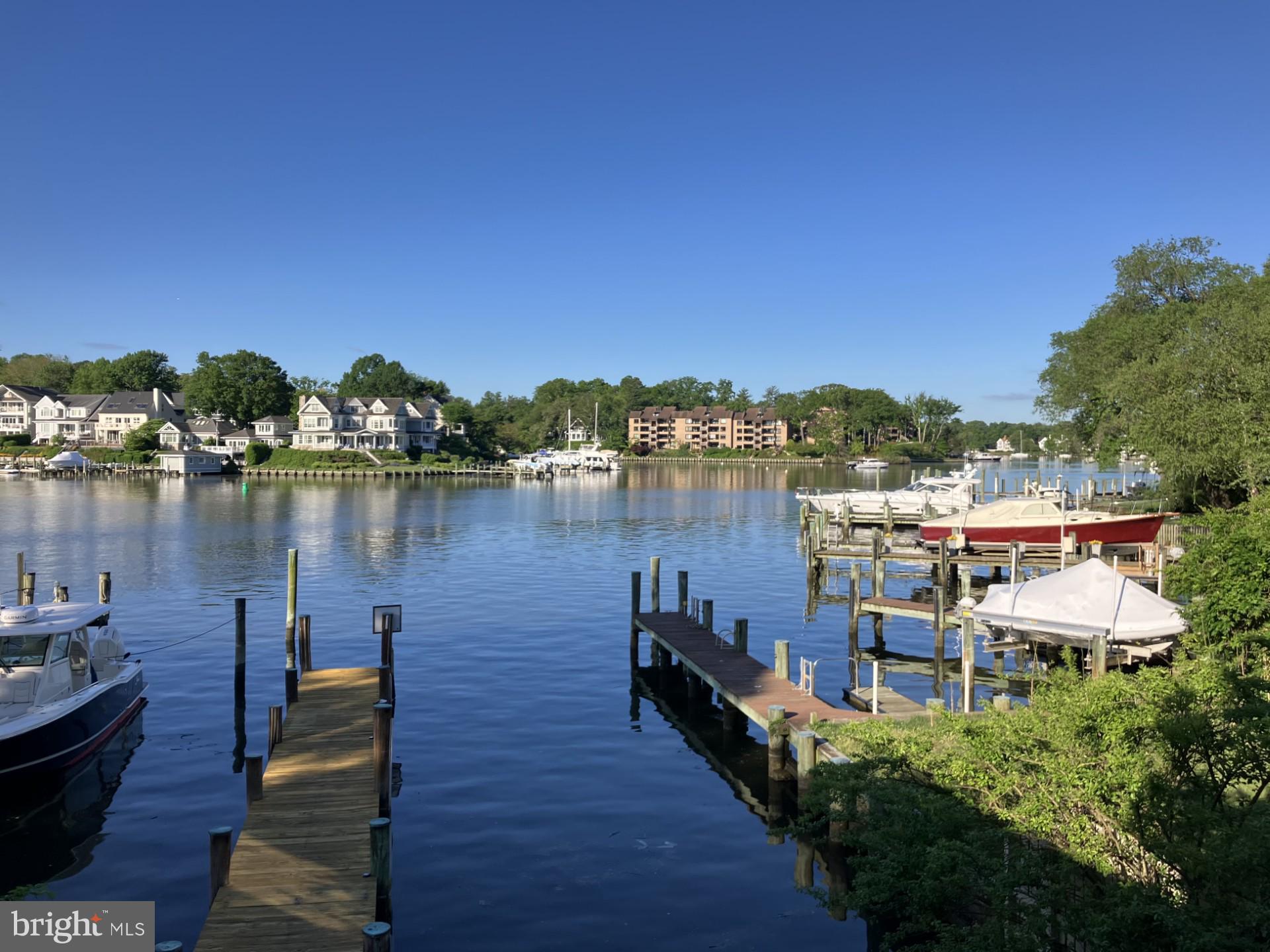 9 Shipwright Street Annapolis, MD 21401 - Photo 5 of 46 Serene mornings on Spa Creek