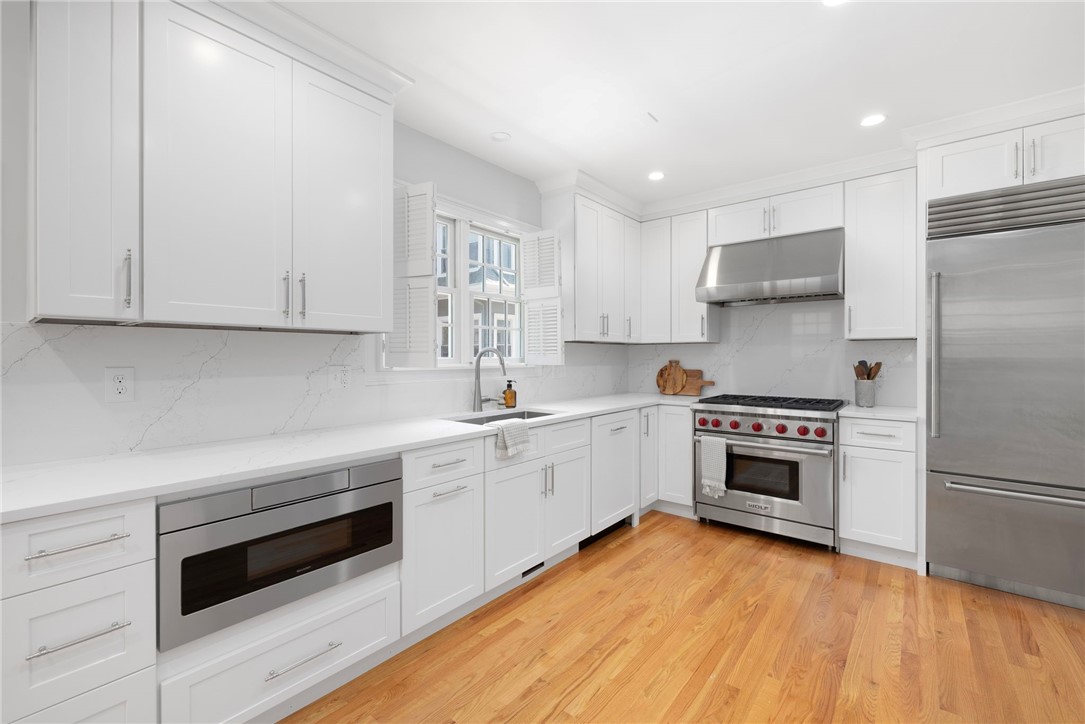 30 South Angell Street, Unit 2 Providence, RI 02906 - Photo 17 of 37