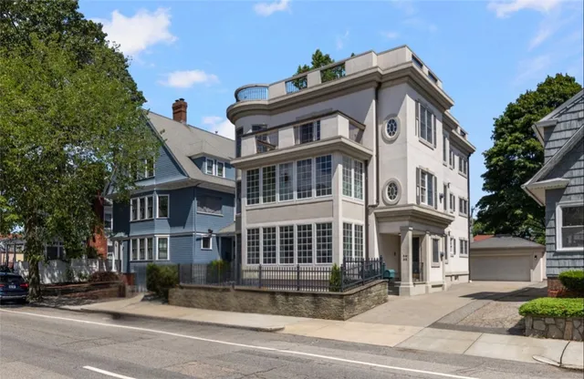 $1,125,000 | 30 South Angell Street, Unit 2, Providence, RI 02906