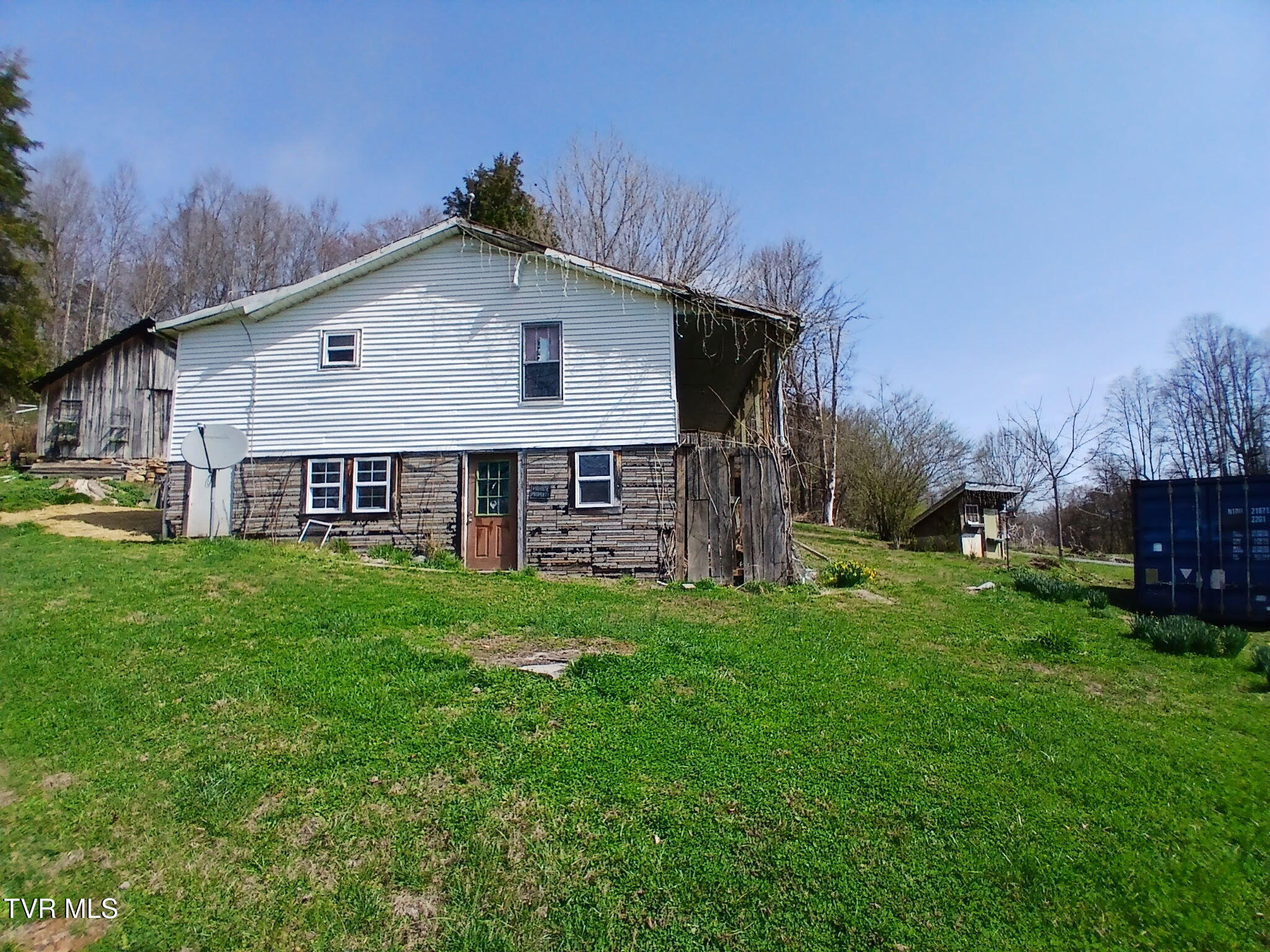 4314 Big Hill Road Pennington Gap, VA 24277 - Photo 1 of 35 323673875775813488