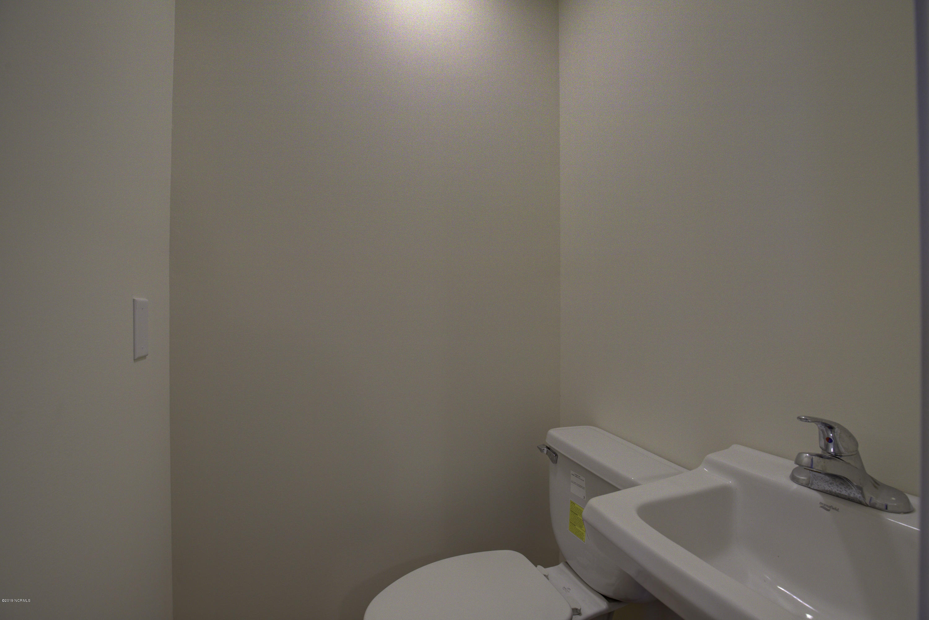 142 Swan Point Road Sneads Ferry, NC 28460 - Photo 17 of 27 142 Swanpoint - Interiors - _12