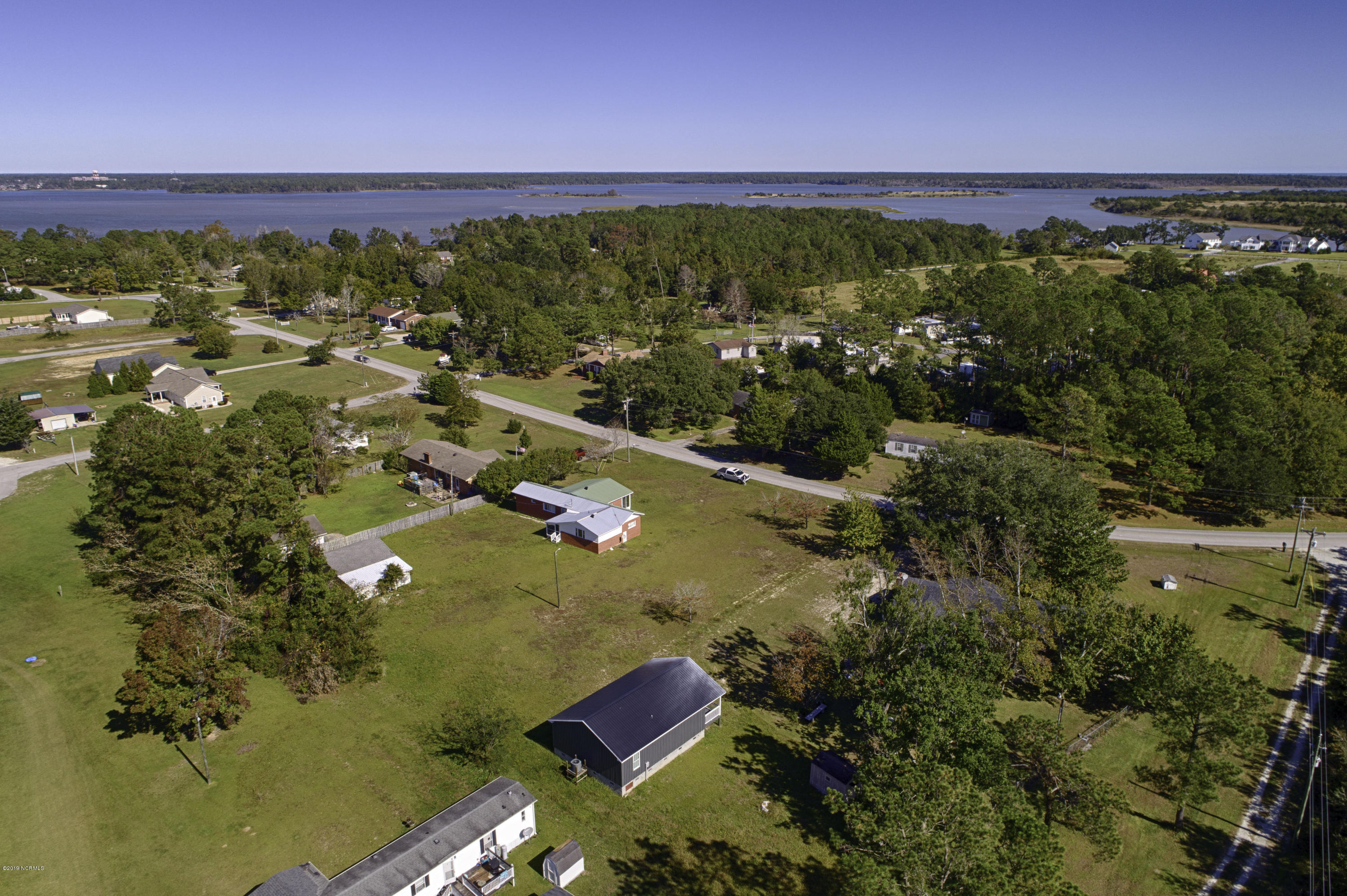 142 Swan Point Road Sneads Ferry, NC 28460 - Photo 18 of 27 142 Swanpoint - Aerials - _7