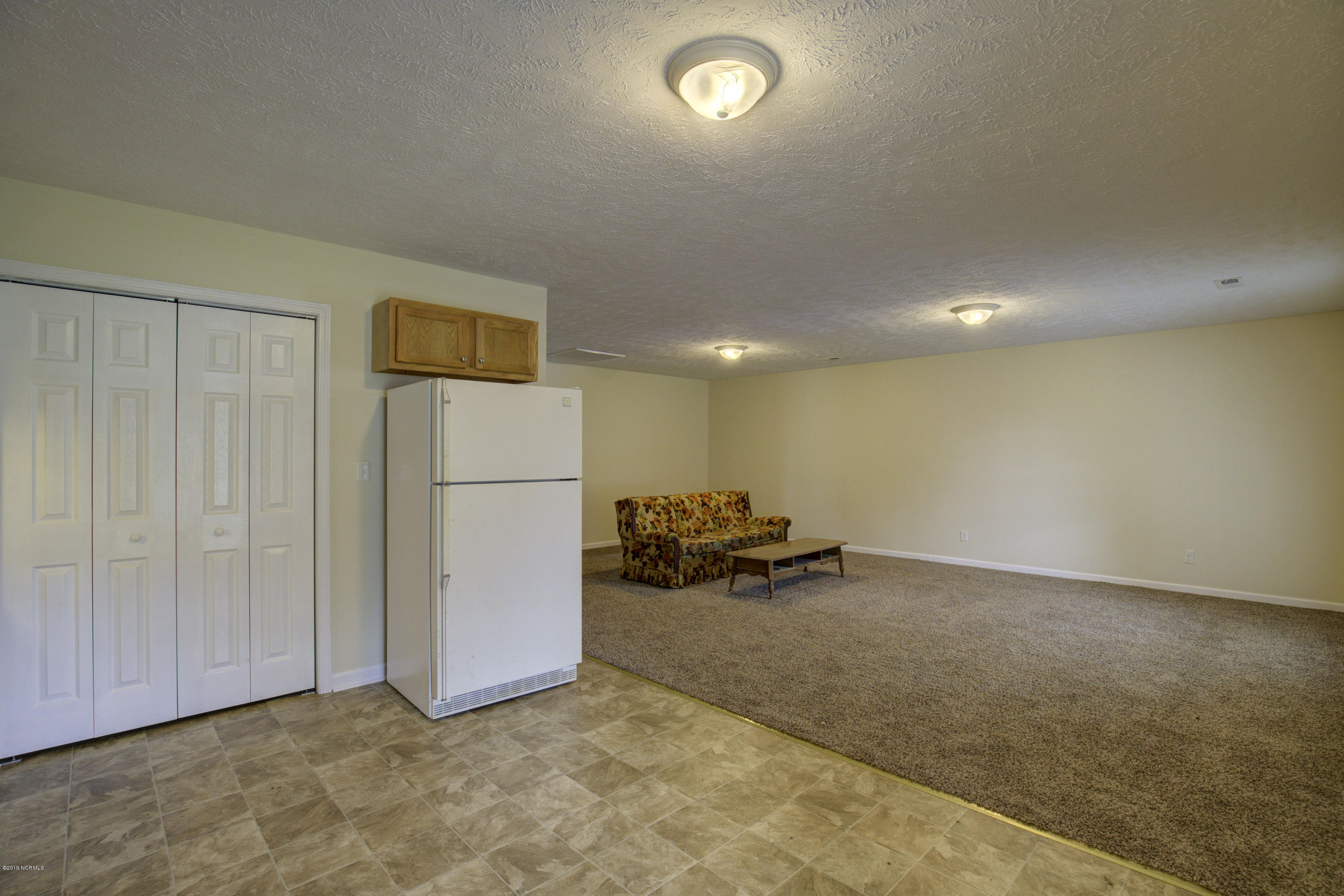 142 Swan Point Road Sneads Ferry, NC 28460 - Photo 10 of 27 142 Swanpoint - Interiors - _11