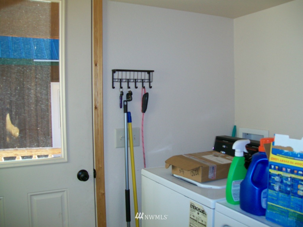43 Anderson Road Riverside, WA 98849 - Photo 10 of 18 Gallery Image 10
