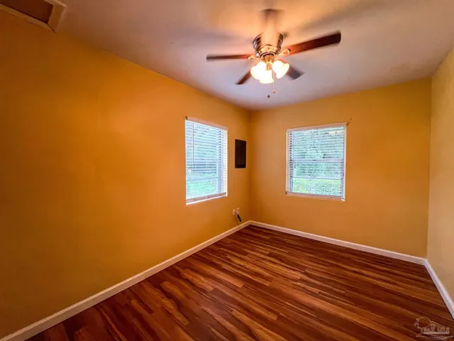 $1,300 | 608 North 70th Avenue, Pensacola, FL 32506