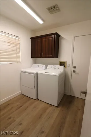 $2,100 | 9509 Sundial Drive, Las Vegas, NV 89134