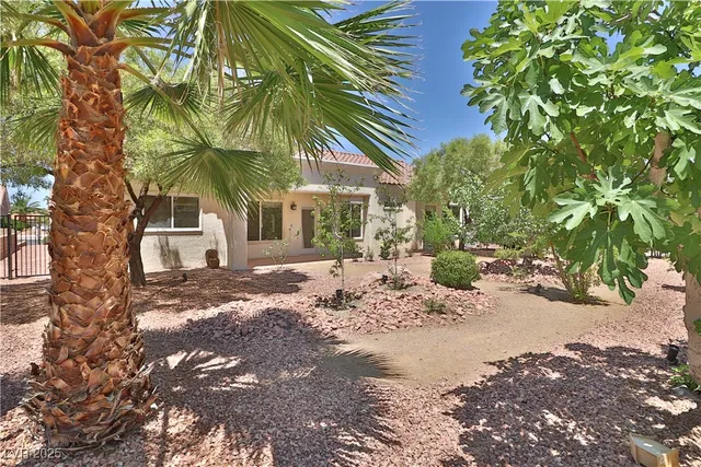 $2,100 | 9509 Sundial Drive, Las Vegas, NV 89134