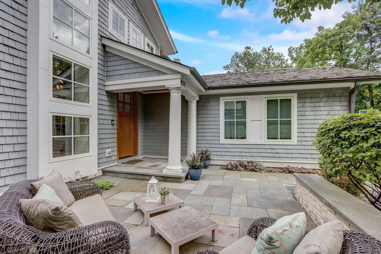 427 Brierhill Road Deerfield, IL 60015 - Photo 4 of 59 Gallery Image 4