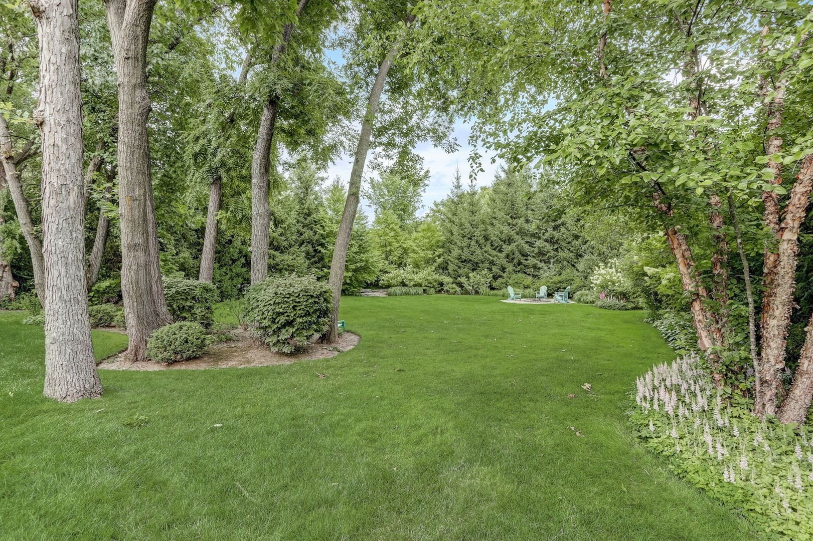 427 Brierhill Road Deerfield, IL 60015 - Photo 49 of 59 Gallery Image 49