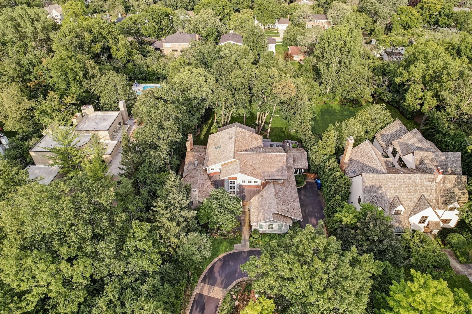 427 Brierhill Road Deerfield, IL 60015 - Photo 54 of 59 Gallery Image 54