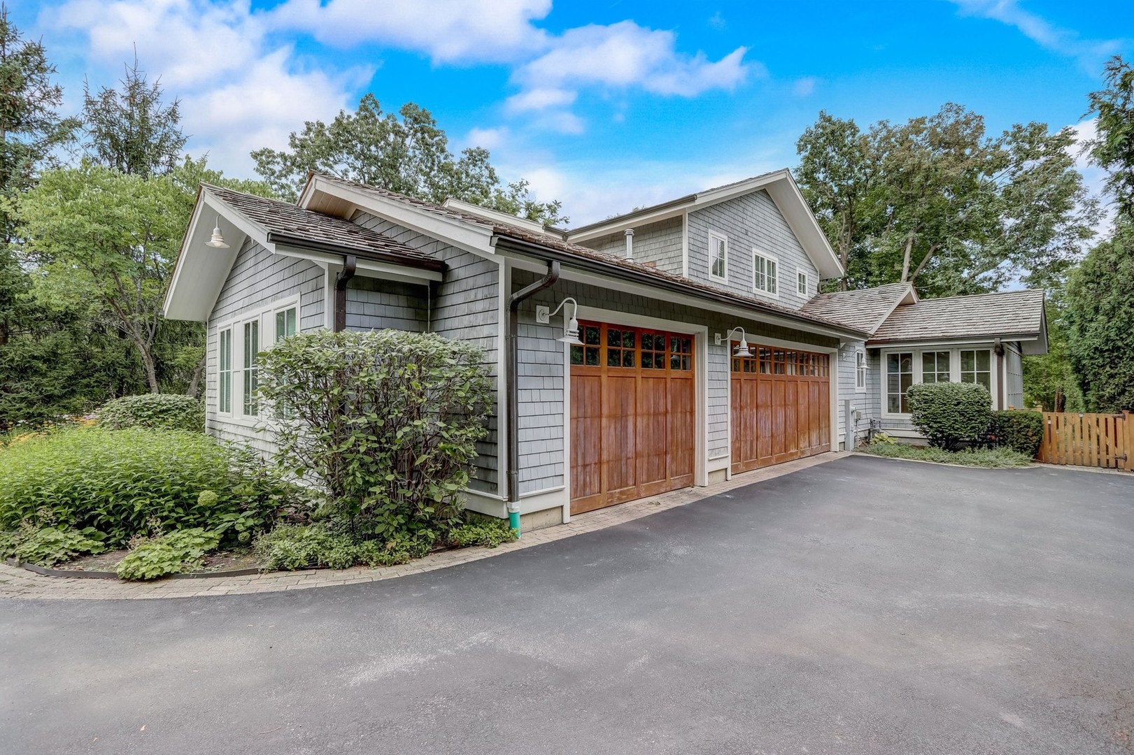427 Brierhill Road Deerfield, IL 60015 - Photo 6 of 59 Gallery Image 6