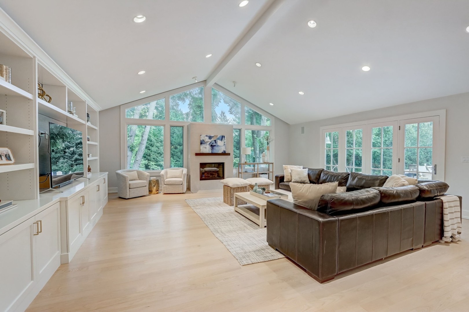 427 Brierhill Road Deerfield, IL 60015 - Photo 8 of 59 Gallery Image 8