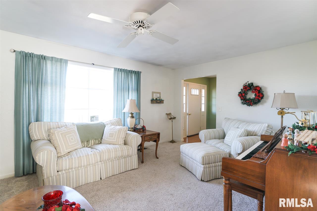 3312 Sheridan Road Pekin, IL 61554 - Photo 19 of 36 Gallery Image 19