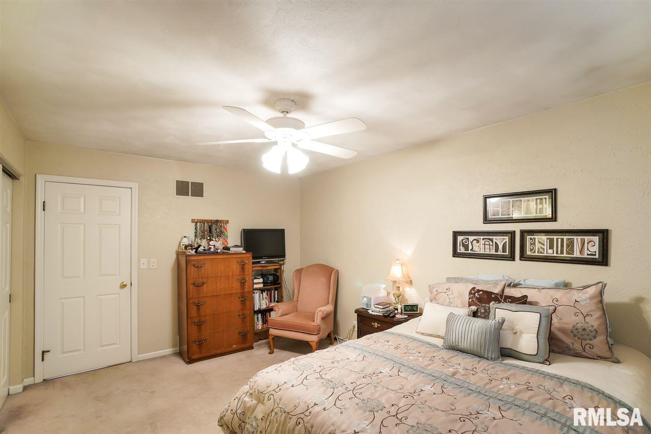 3312 Sheridan Road Pekin, IL 61554 - Photo 23 of 36 Gallery Image 23