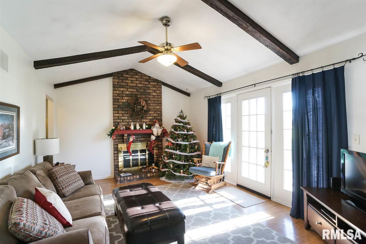 3312 Sheridan Road Pekin, IL 61554 - Photo 6 of 36 Gallery Image 6