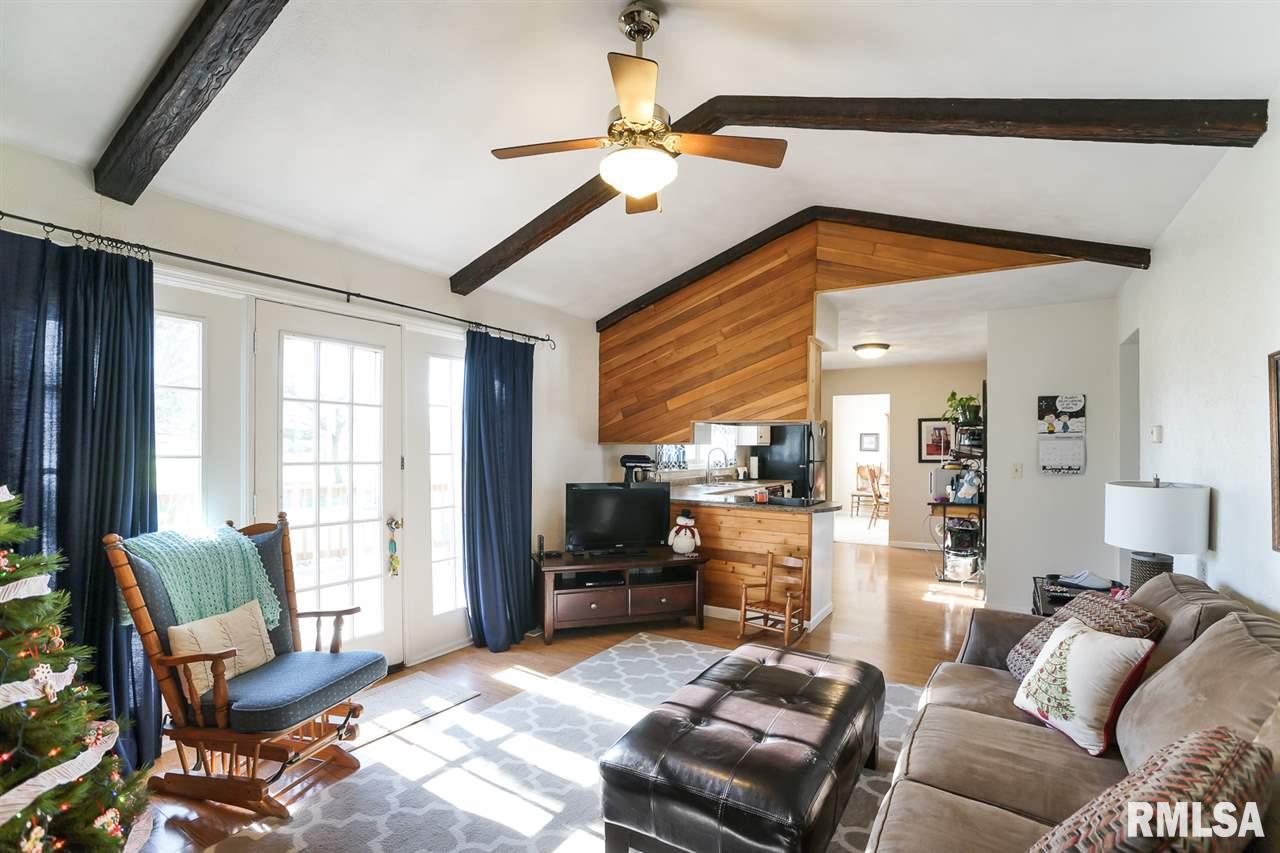3312 Sheridan Road Pekin, IL 61554 - Photo 8 of 36 Gallery Image 8