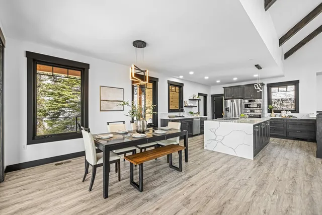 $2,248,000 | 15 Veil Cave Court, Donnelly, ID 83615