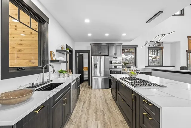 $2,248,000 | 15 Veil Cave Court, Donnelly, ID 83615