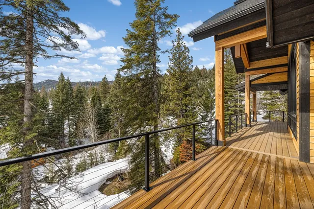 $2,248,000 | 15 Veil Cave Court, Donnelly, ID 83615