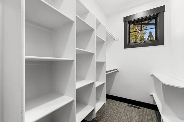 $2,248,000 | 15 Veil Cave Court, Donnelly, ID 83615