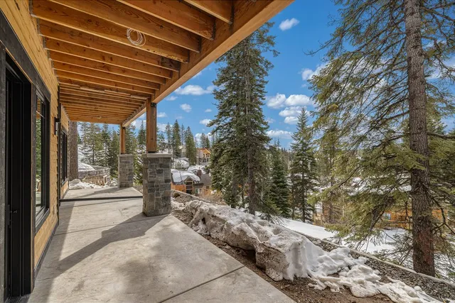 $2,248,000 | 15 Veil Cave Court, Donnelly, ID 83615