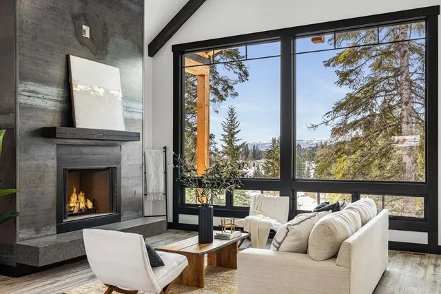 $2,248,000 | 15 Veil Cave Court, Donnelly, ID 83615