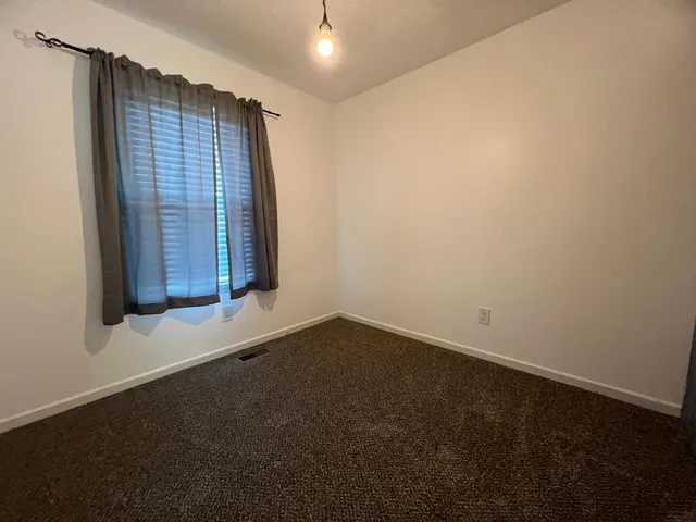 $256,000 | 24714 State Line Road, Lawrenceburg, IN 47025