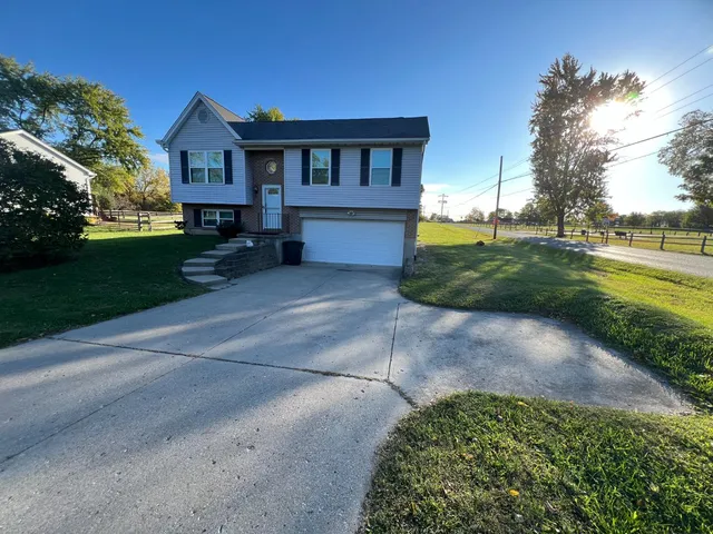 $256,000 | 24714 State Line Road, Lawrenceburg, IN 47025