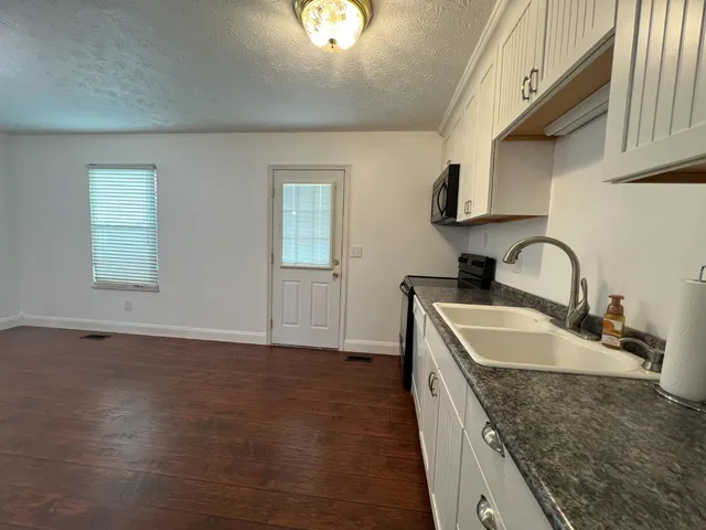 $256,000 | 24714 State Line Road, Lawrenceburg, IN 47025