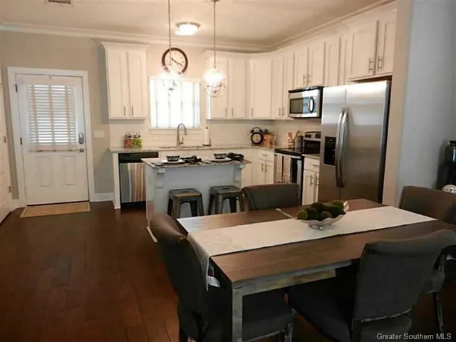 $214,500 | 1220 Pithon Street, Unit 6, Lake Charles, LA 70601